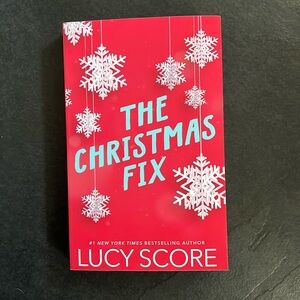 The Christmas Fix by Lucy Score